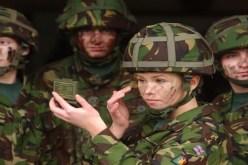 السماح للمجندات البريطانيات بالمشاركة في الخطوط الأولى للقتال