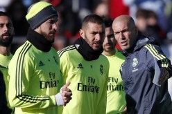 بالفيديو.. زيدان يشرف على أول حصة للنادي الملكي