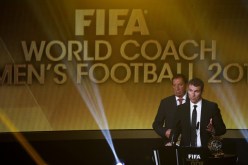 لويس إنريكي أفضل مدرب في العالم لعام 2015
