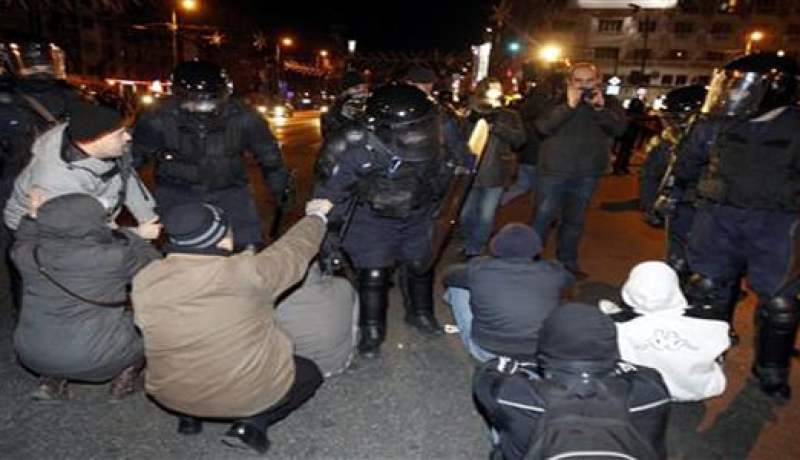 ألاف الرومانين يحتجون ضد سياسة التقشف في بوخاريست