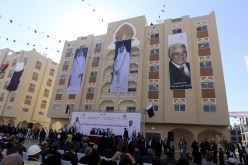 1000 فلسطيني يتسلمون شققا مولتها قطر في غزة