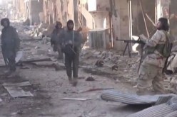 ارتفاع حصيلة مجزرة داعش في دير الزور إلى 300 وأنباء عن احتجاز عشرات المدنيين