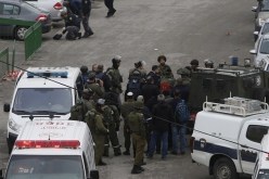 الاحتلال الإسرائيلي يقتل فلسطينيين اثنين بزعم طعنهما مستوطنين بالضفة الغربية