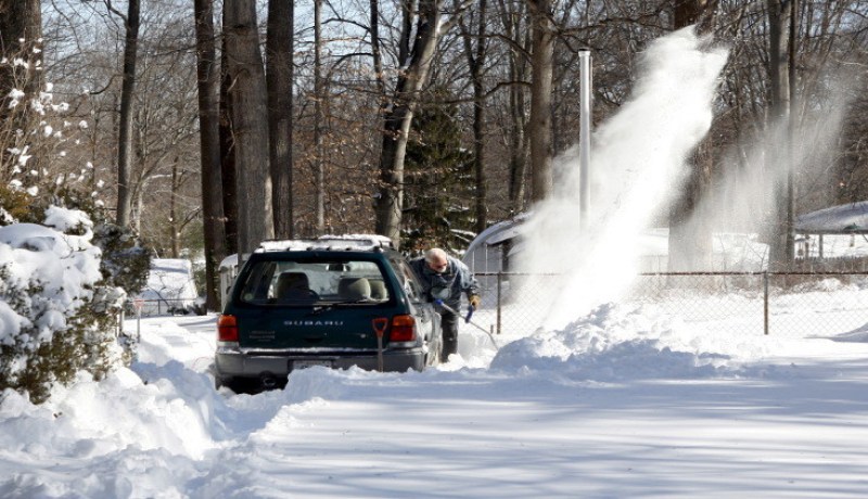ارتفاع عدد ضحايا العاصفة الثلجية بالولايات المتحدة إلى 37 قتيلا