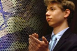 الإبن المدلل لنتانياهو يزج في السجن  لهروبه من الجيش