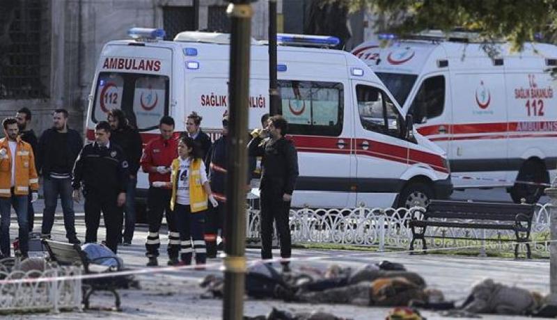 13 قتيلا في حادث تصادم حافلة سياحية مع شاحنة بولاية كاليفورنيا الأمريكية