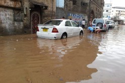 بالصوروالفيديو.. السيول والأمطار تقتل 13 يمنيا