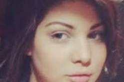 لأول مرة صورة لإبتسام تسكت بدون عدسات ومكياج