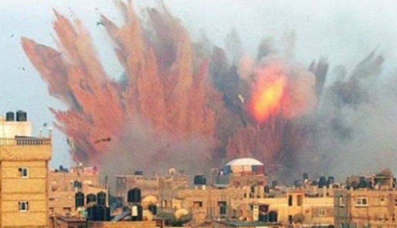 إصابة عدد من الأشخاص في انفجار عبوة ناسفة داخل مركبة بغزة