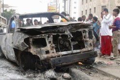 عشرات القتلى والجرحى بانفجارين في عدن