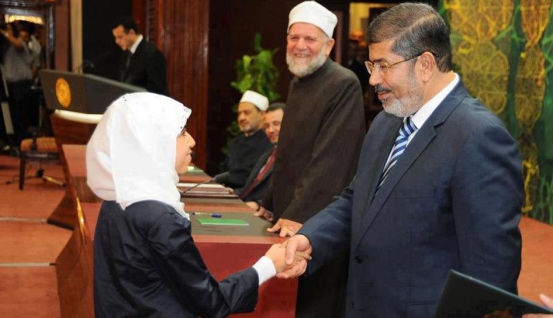 الطفلة وهيبة من سطيف تفوز بالمرتبة الأولى في المسابقة العالمية لحفظ القرآن بمصر