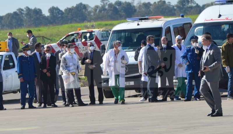 وزيرا الصحة والأشغال العمومية يستقبلان الرعايا العائدين من الصين