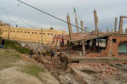 مواطنون‮ ‬يهدمون منزل 3 ‬أشقاء قتلوا شابا في‮ ‬العفرون بالبليدة‮ ‬