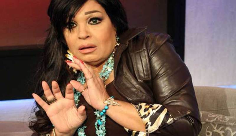 بالفيديو الفنانة فيفي عبده تنجو من الموت بأعجوبة