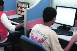 التلاميذ يلجؤون إلى مقاهي الإنترنت في ظل استفحال إضراب الأساتذة في البليدة