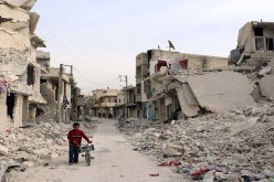 مقتل 13 سوريا إثر سقوط قذائف على أحياء سكنية بحلب