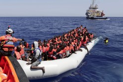 إسبانيا تنقذ 44 مهاجرا من بينهم 15 جزائريا في البحر المتوسط