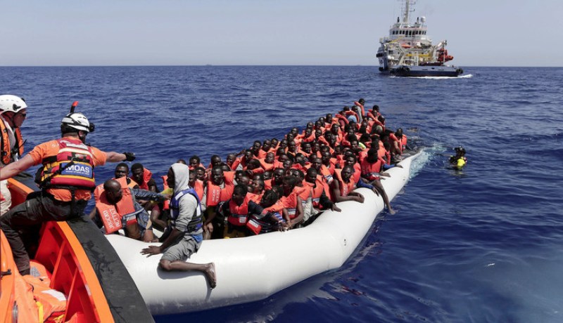 إسبانيا تنقذ 44 مهاجرا من بينهم 15 جزائريا في البحر المتوسط
