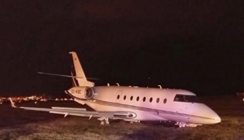 بالصور.. طائرة رونالدو تتعرض لحادث في برشلونة