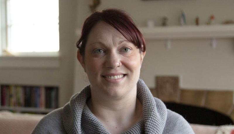 سيدة أمريكية أصيبت بكورونا وعالجت نفسها بالمنزل تروي تفاصيل مرضها