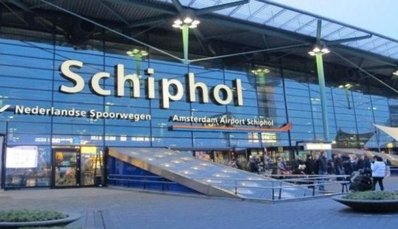 إخلاء جزئي لمطار شيبول في أمستردام وتوقيف شخص