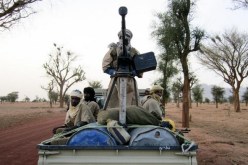 تنظيم القاعدة يهاجم مدينة نونو ويستولي على سيارة عسكرية بها أسلحة