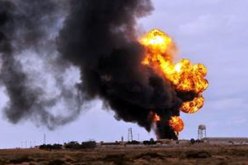 انفجار يستهدف خطا لنقل النفط شرق سوريا