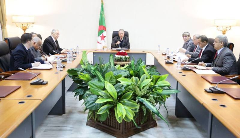 وزير العدل يطلب رسميا رفع الحصانة عن “ولد عباس” و”سعيد بركات”