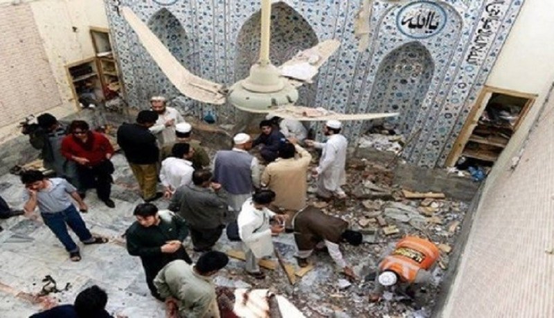 هجوم انتحاري يستهدف معسكرا للجيش الباكستاني