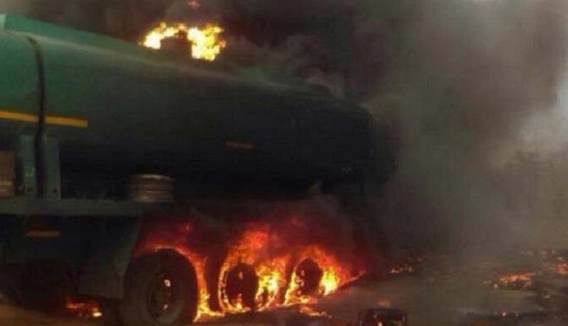 14 قتيلا جراء انفجار صهريج بنزين في نيجيريا