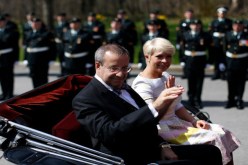 رئيس إستونيا يعقد قرانه على موظفة وزارة دفاع لاتفيا