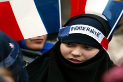 تصاعد الحقد الفرنسي للاسلام و المسلمين