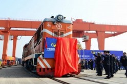 بالفيديو .. انطلاق أول قطار شحن من الصين إلى بريطانيا