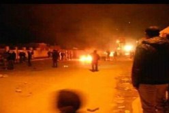 بالصور والفيديو.. اشتباكات بين محتجين وقوات الأمن في القصرين بتونس