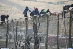 اعتراض أكثر من مئة مهاجر حاولوا العبور لإسبانيا سباحة بالمغرب