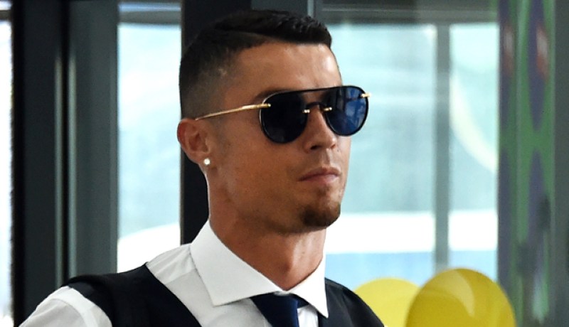 “رونالدو” يهرب إلى جزيرة بعيدة !!