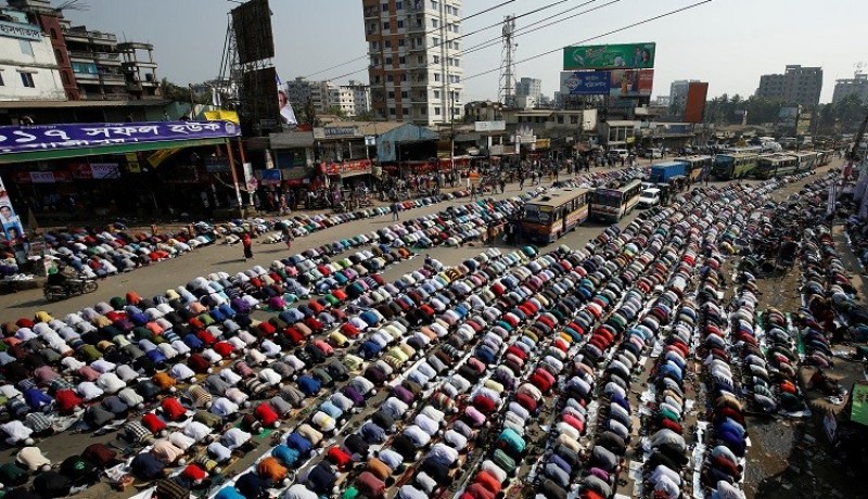 بالصور.. أكبر تجمع للمسلمين بعد الحج