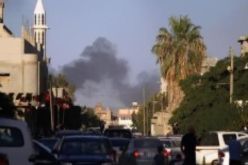 مقتل شخص وإصابة 3 مدنيين جراء سقوط قذائف عشوائية بليبيا
