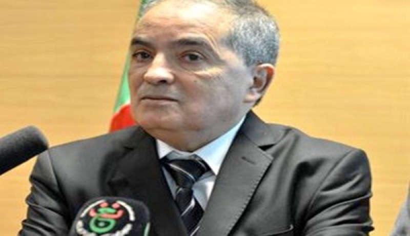 هنا يموت قاسي في وزارة التجارة