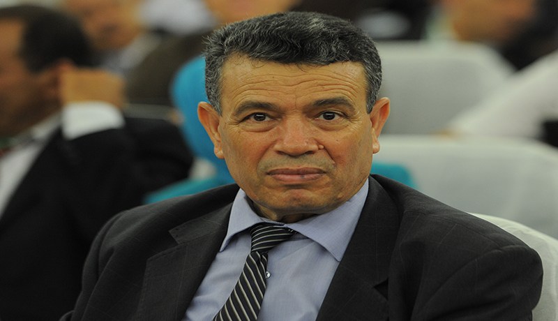 خبري يحوّل وزارة الطاقة إلى مزرعة خاصة