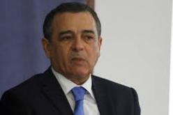 بوشوارب: الشراكة الجزائرية البريطانية تتيح مزايا هامة