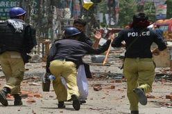 مقتل 6 أشخاص بتفجير قنبلة في باكستان