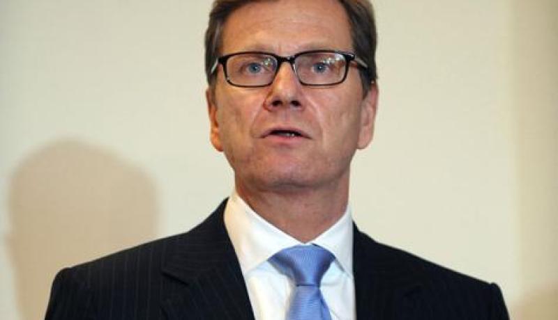 ألمانيا تطرد أربعة موظفين بالسفارة السورية