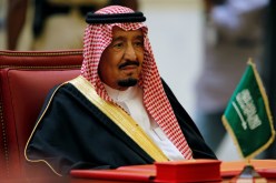 السعودية تجري تعديلات وزارية واسعة وتغير أسماء بعض الوزارات
