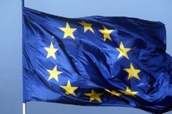 الاتحاد الأوروبي يدعو لعدم استخدام العنف ضد متظاهري السودان