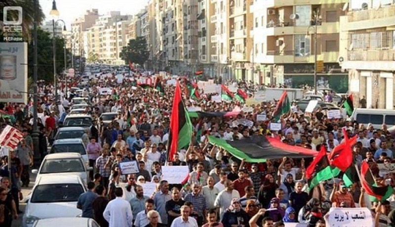 تجدد التظاهرات في بنغازي لرفض الحوار الوطني ودعم البرلمان والجيش