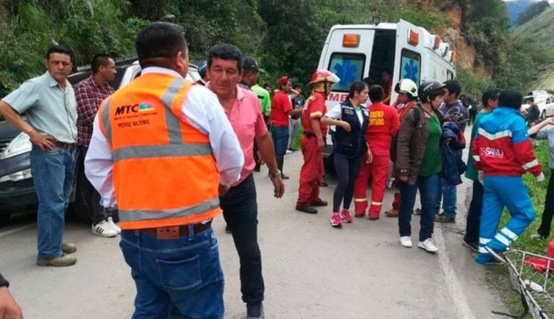 وفاة 15 شخصا في حادث مرور بالبيرو