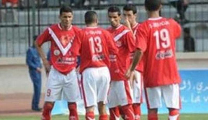 لاعبون  شباب بلوزداد يواصلون الاضراب وبوعلي يدق ناقوس الخطر