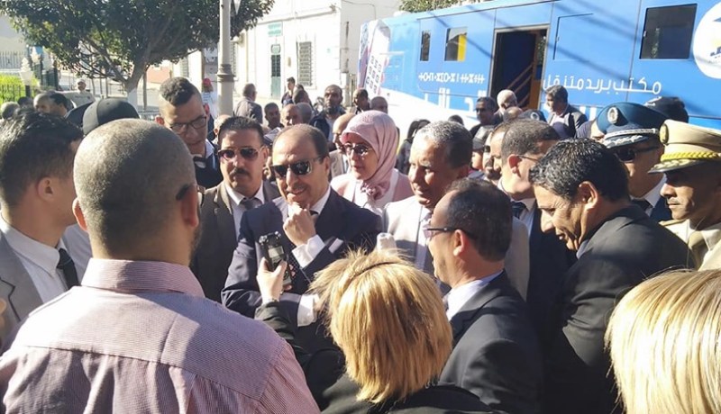 والي تيبازة يضع حيز الخدمة مكتب بريدي متنقل