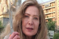 بالصور.. الممثلة رغدة تقص شعرها في حلب وفاءً لما نذرت